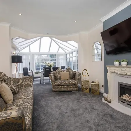 The Racecourse Retreat * York